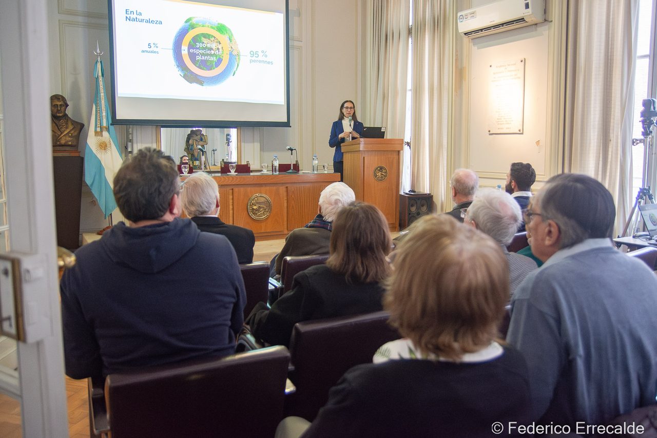 Sesión académica y conferencia en ANAV Buenos Aires