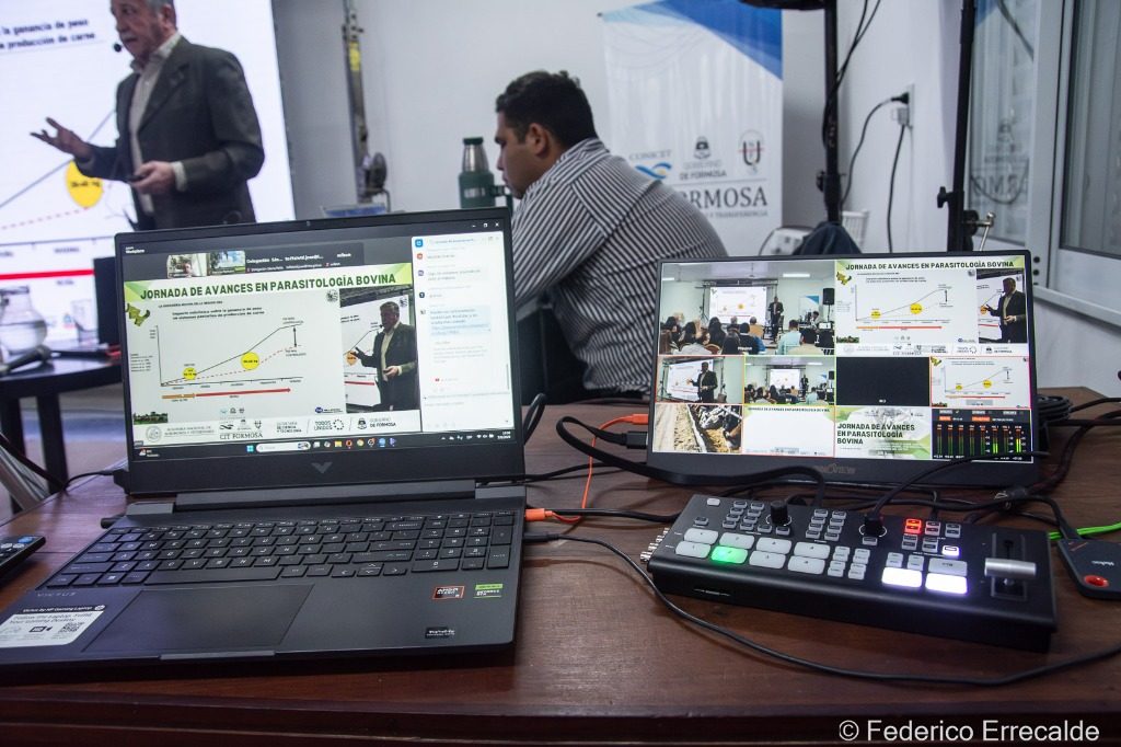 Consola y estación técnica de streaming para congresos
